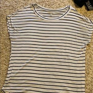 black&white striped tee